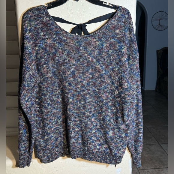 Urban Outfitters Kimchi Blue Ribbon Back Sweater Size medium - Picture 12 of 14